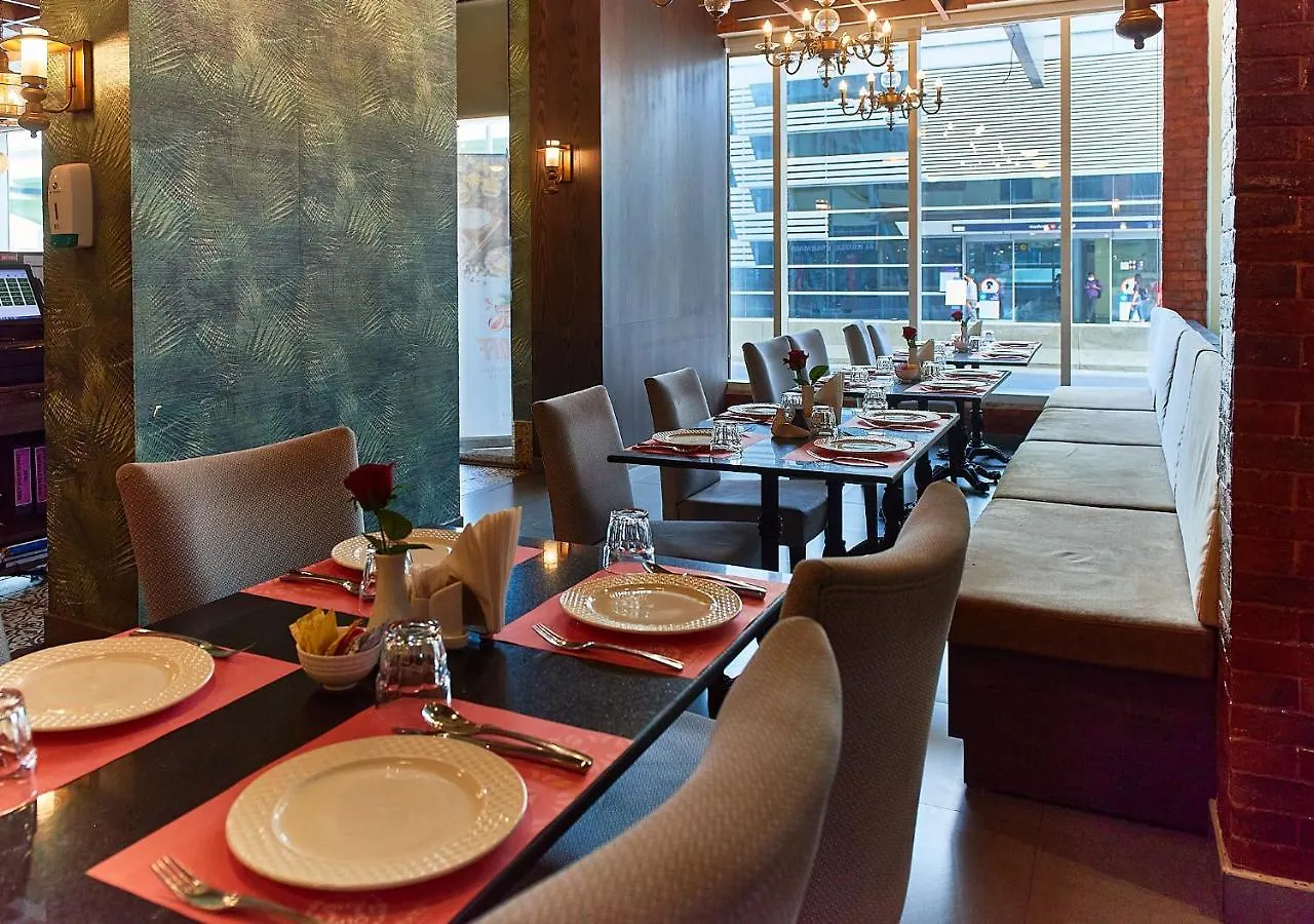 Rose Park Hotel - Al Barsha, Opposite Metro Station Ντουμπάι