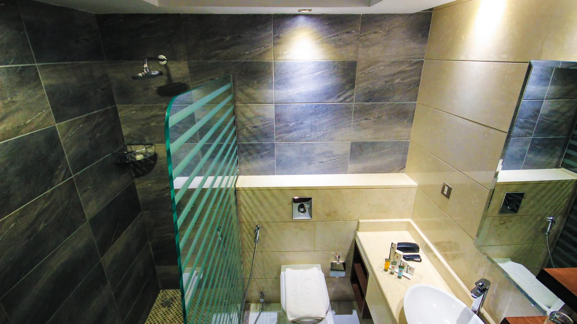 Rose Park Hotel - Al Barsha, Opposite Metro Station Ντουμπάι